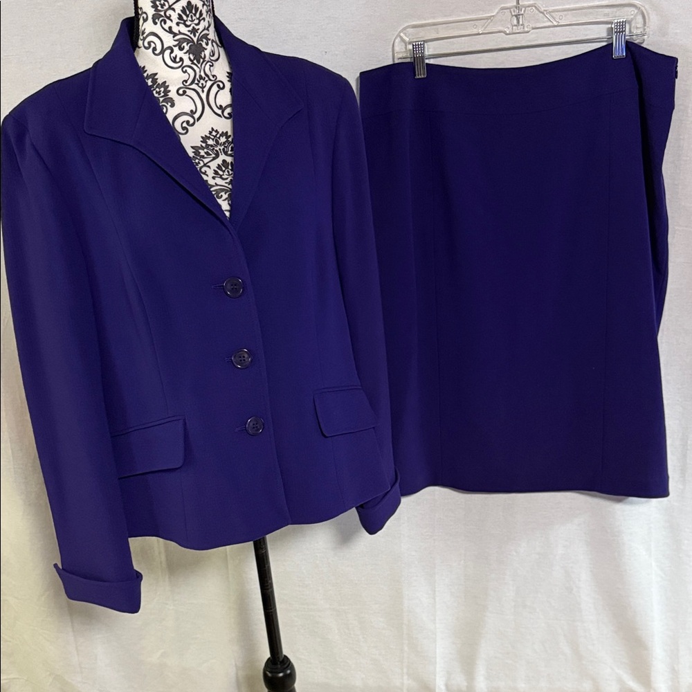 Lafayette 148 New York Purple Blazer and Skirt Set NWT Blazer 100% Virgin Wool